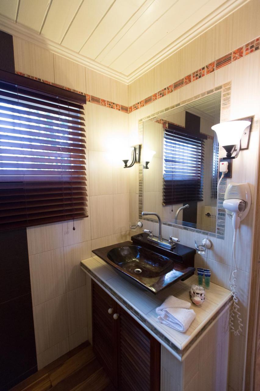 Hotel Casa Amarilla Пунта Чаме Екстериор снимка